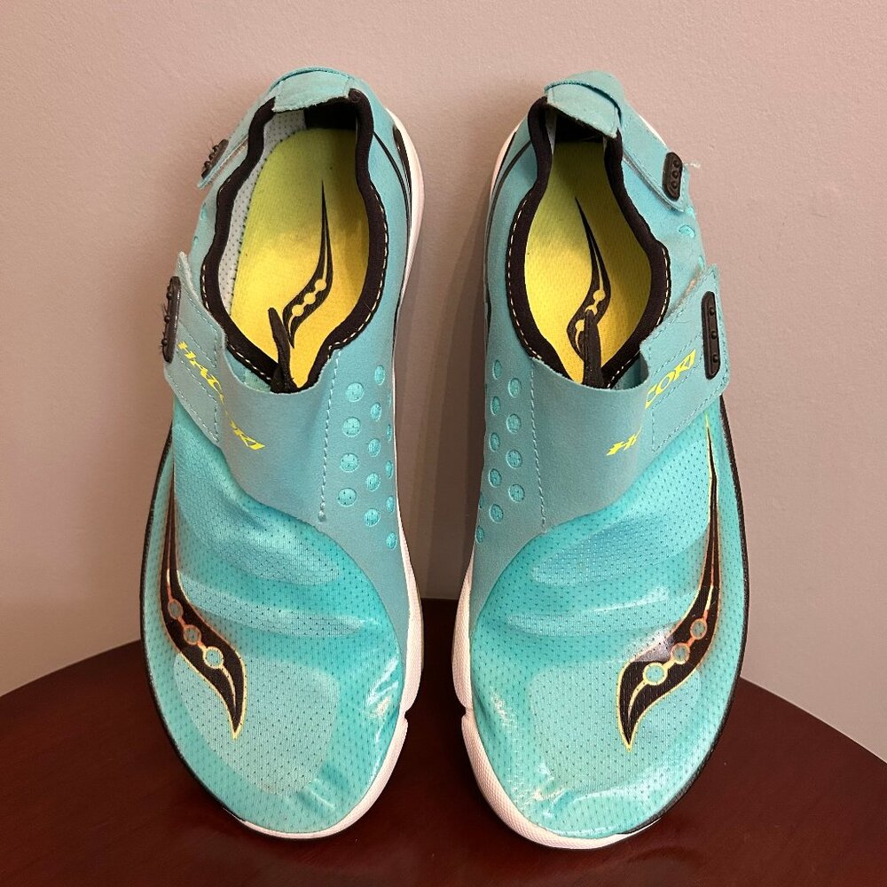 Women's SAUCONY HATTORI Minimalist Running Shoes, size W9.5 (fits like 8.5/9)
